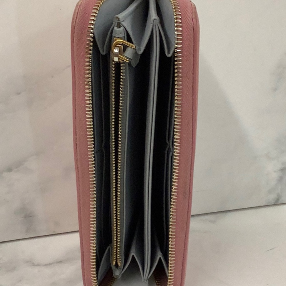 GUC Prada Pink Leather Wallet - Picture 3 of 14